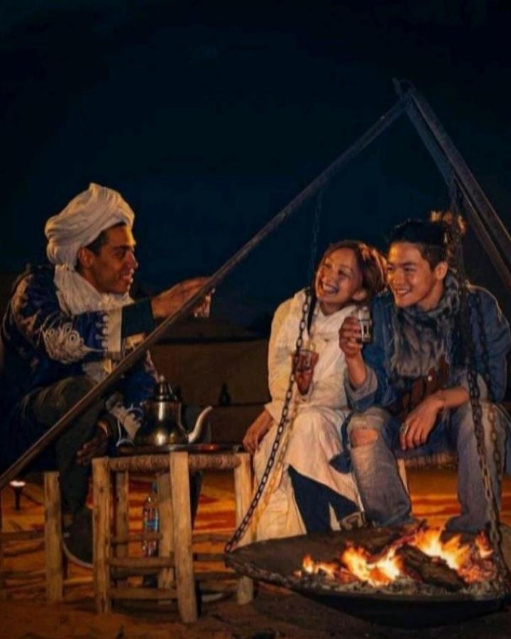 Overnight Desert Camp 梅尔祖卡 外观 照片
