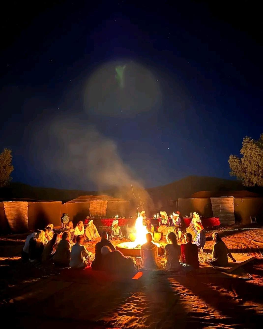 Overnight Desert Camp 梅尔祖卡 外观 照片