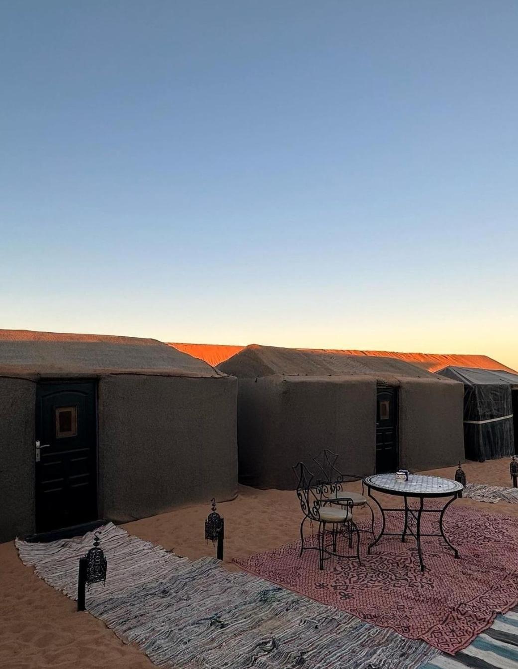 Overnight Desert Camp 梅尔祖卡 外观 照片