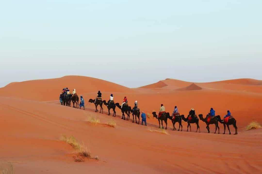 Overnight Desert Camp 梅尔祖卡 外观 照片