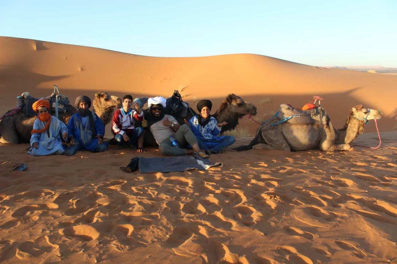 Overnight Desert Camp 梅尔祖卡 外观 照片